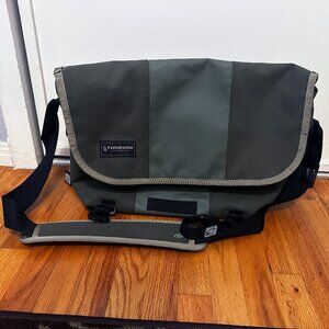 Timbuk2 Classic Messenger Bag Men's Olive Medium